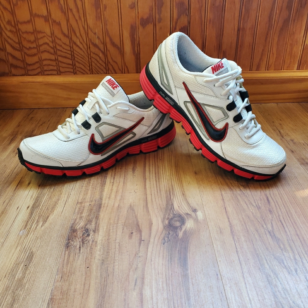 Nike dual fusion ST Men size 11